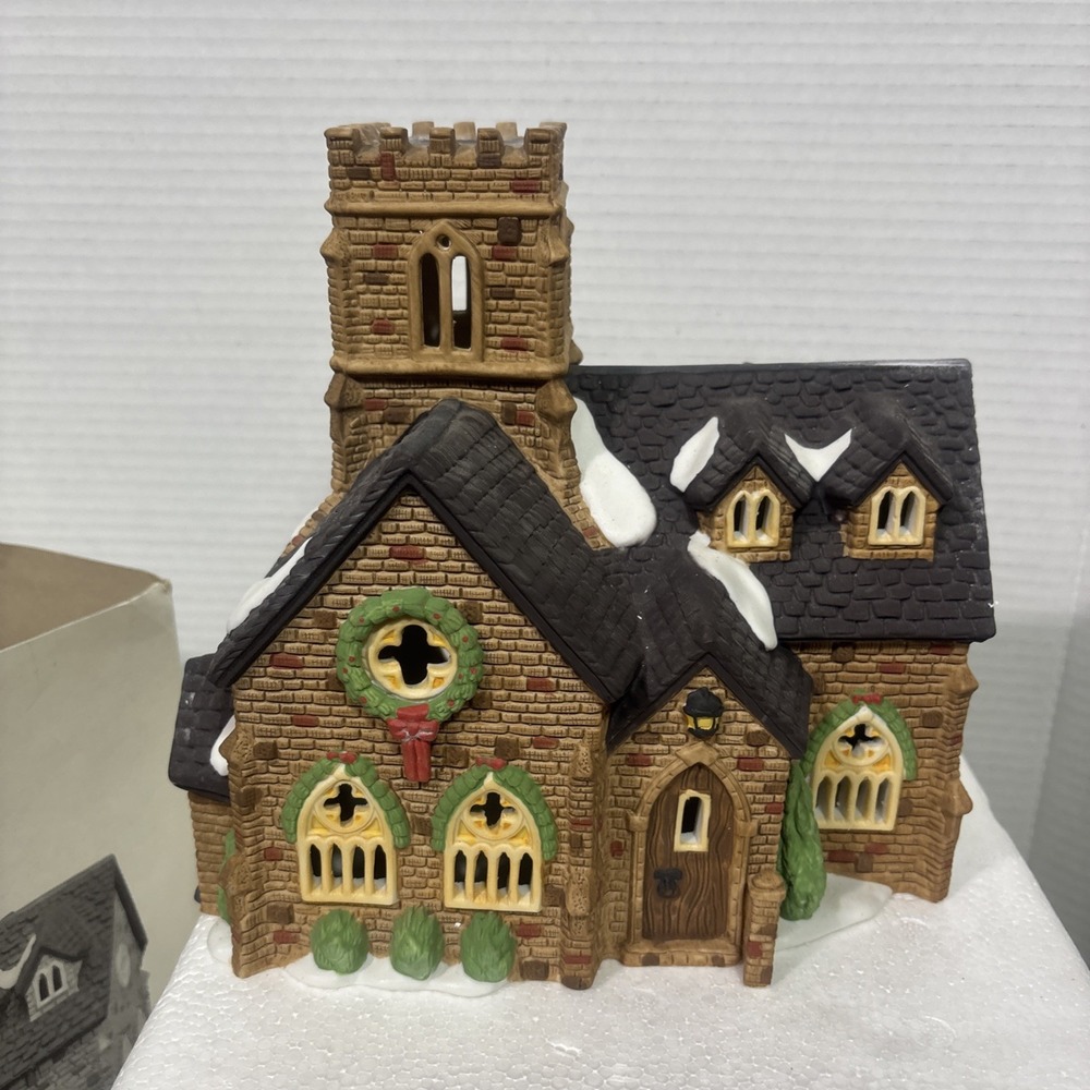 Dept 56 Dickens Heritage Village Knottinghill Church Retired 1989 # 5582-4
